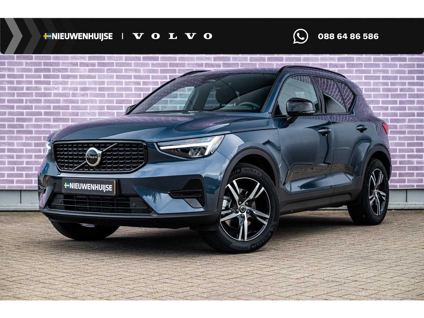 Volvo XC40 2.0 B4 Plus Dark 2026, foto 1