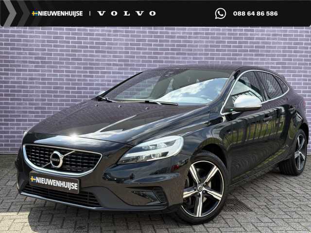 V40 in Onyx Black