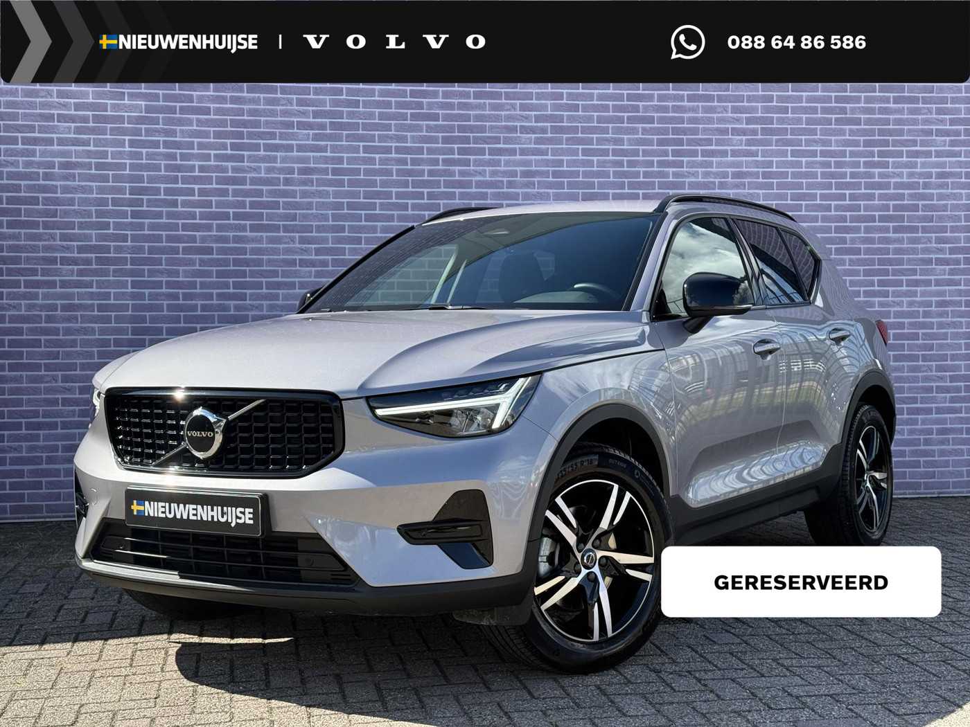 Volvo XC40 2.0 B4 Plus Dark 2026, foto 1