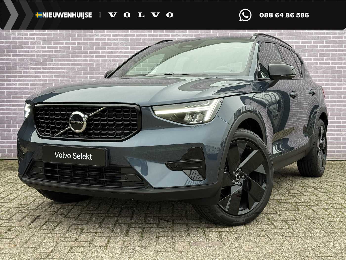 Volvo XC40 2.0 B4 Plus Dark 2026, foto 1
