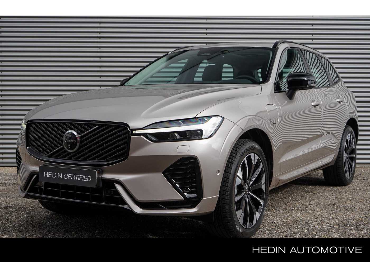 Volvo XC60 T6 Plug-in hybrid AWD Ultra Dark 2025, photo 1