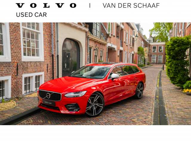 V90 in Passion Red