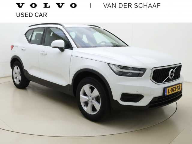 XC40 in Ice White