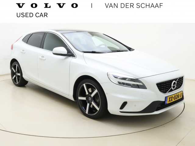 V40 in Ice White