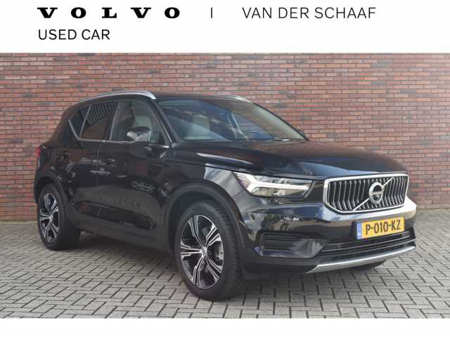 XC40 in Onyx Black