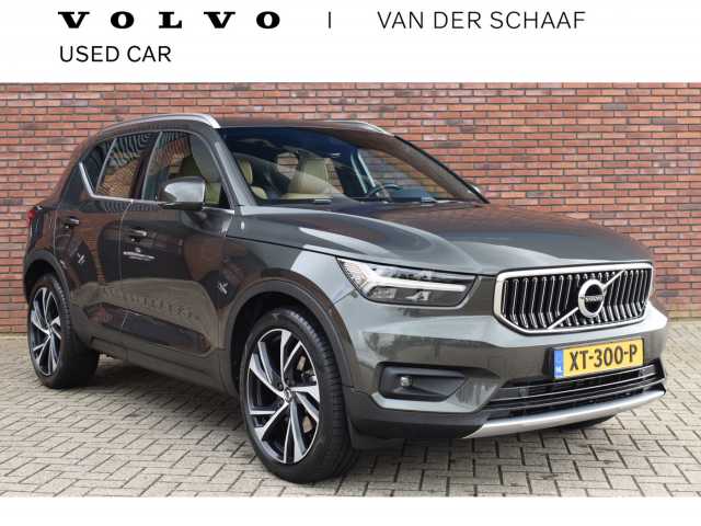 XC40 in Pine Grey