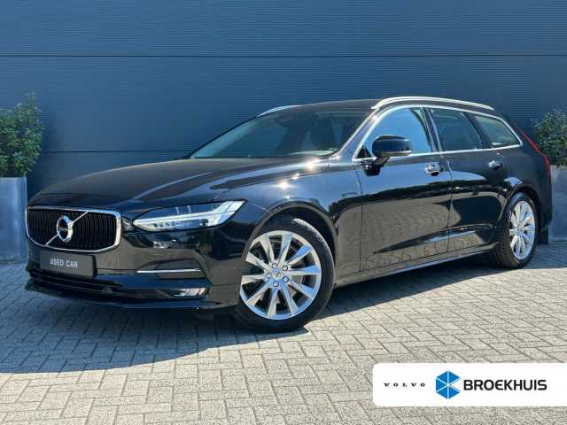 V90 in Onyx Black