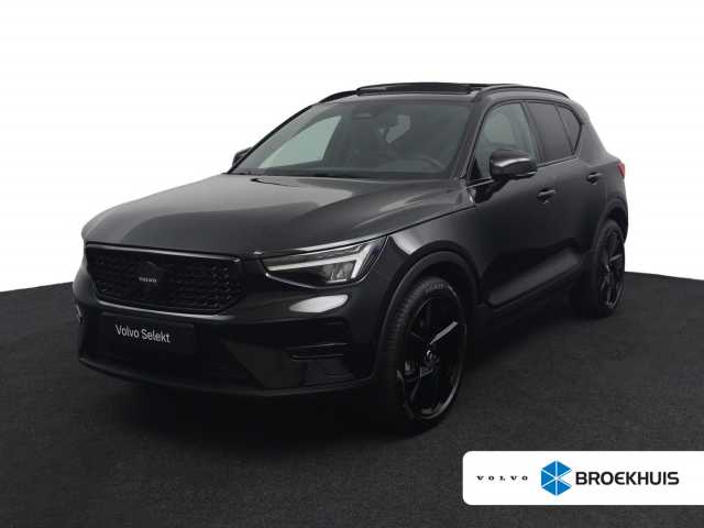 XC40 in Onyx Black