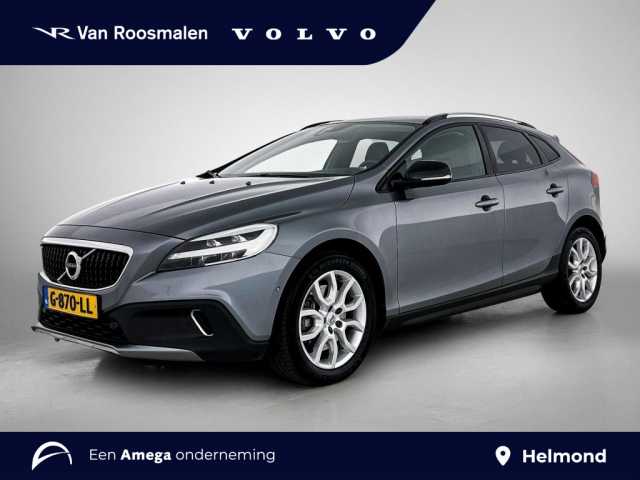 V40 Cross Country in Osmium Grey