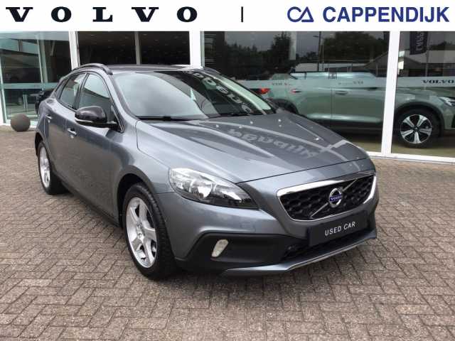 V40 Cross Country in Grijs