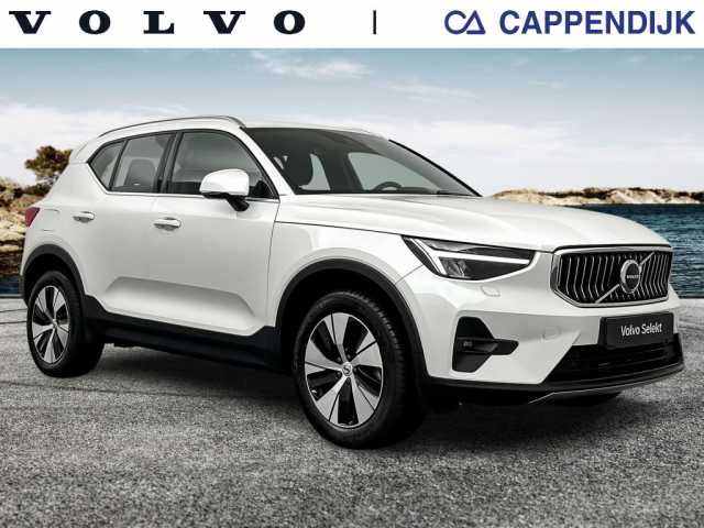 XC40 in Crystal White