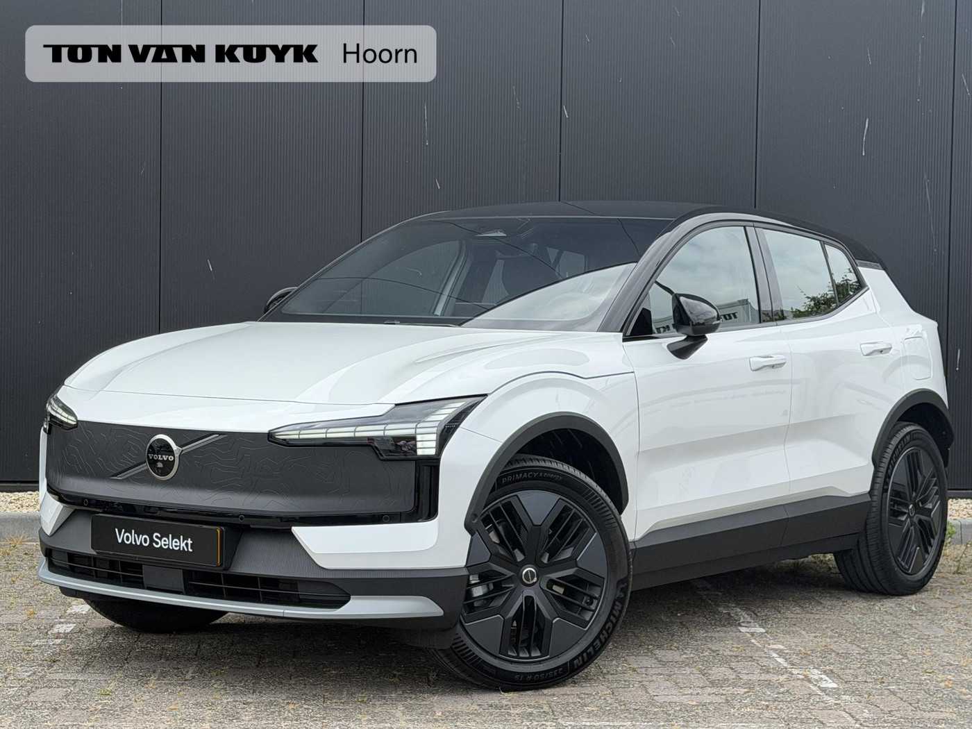 Volvo EX30 P5 Long Range Plus 69 kWh 2026, foto 1