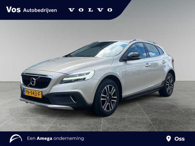 V40 Cross Country in 719-Luminous Sand