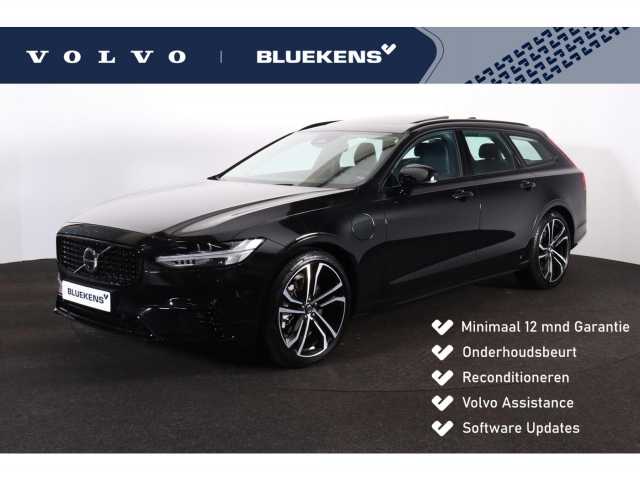 V90 in Onyx Black