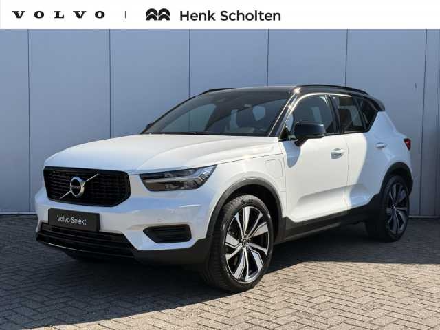XC40 in Inscription Crystal White