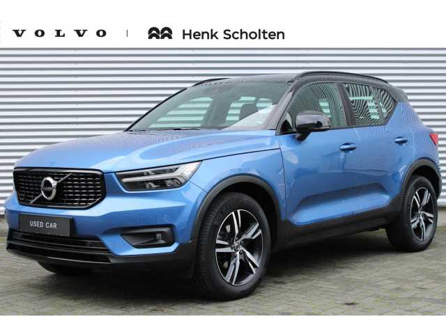 XC40 in Inscription Bursting Blue