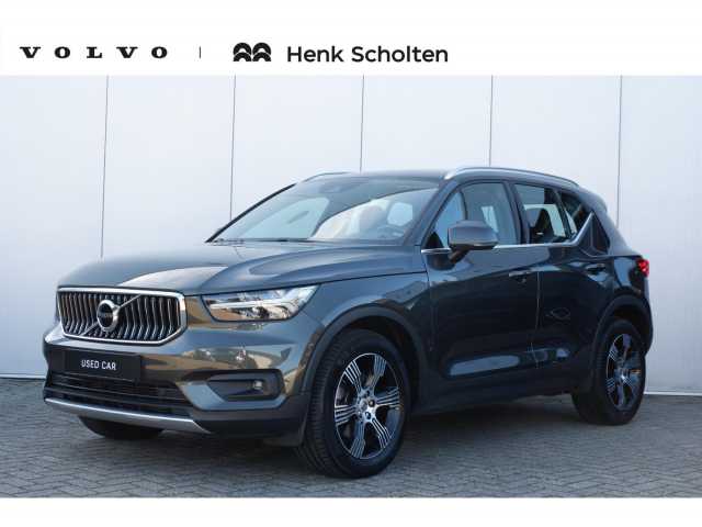 XC40 in Pine Grey