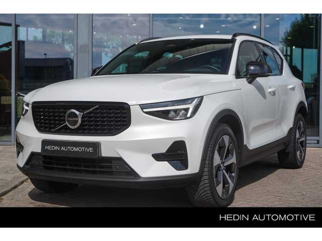 XC40 in Crystal White