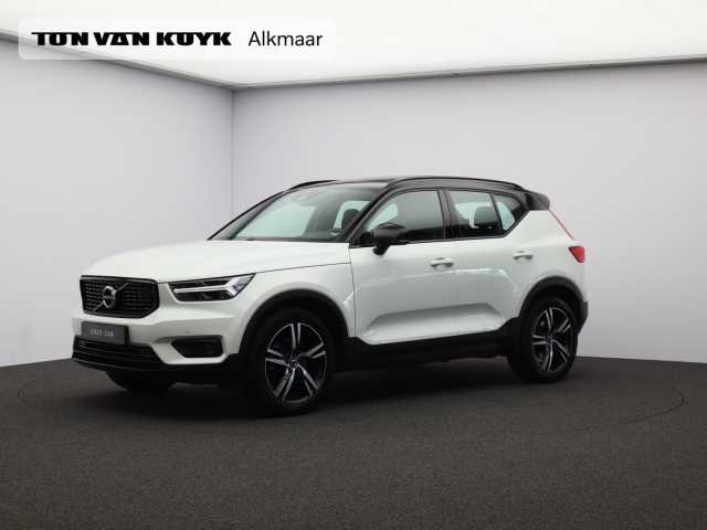 XC40 in Inscription Crystal White