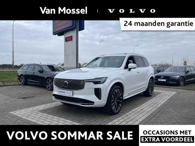 XC90 in Crystal White