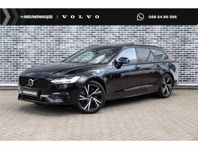 V90 in Onyx Black