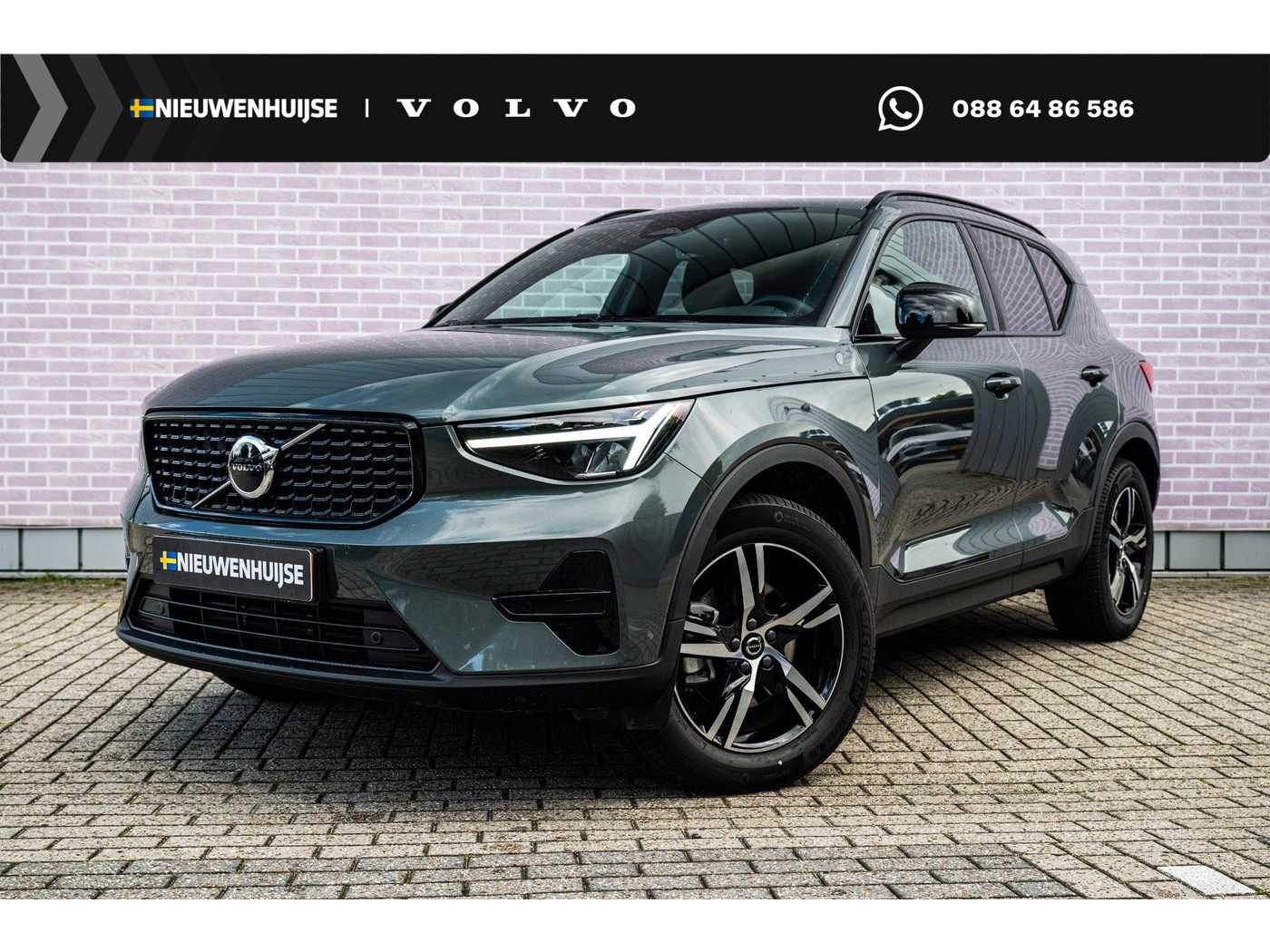 Volvo XC40 2.0 B4 Plus Dark 2026, foto 1