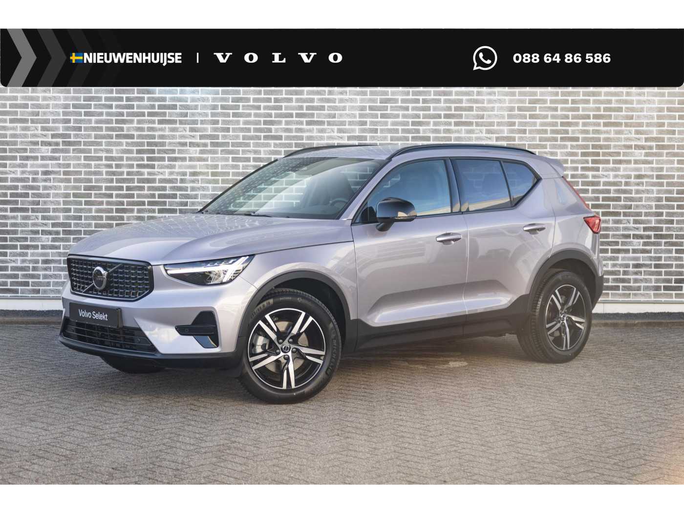 Volvo XC40 2.0 B4 Plus Dark 2026, foto 1