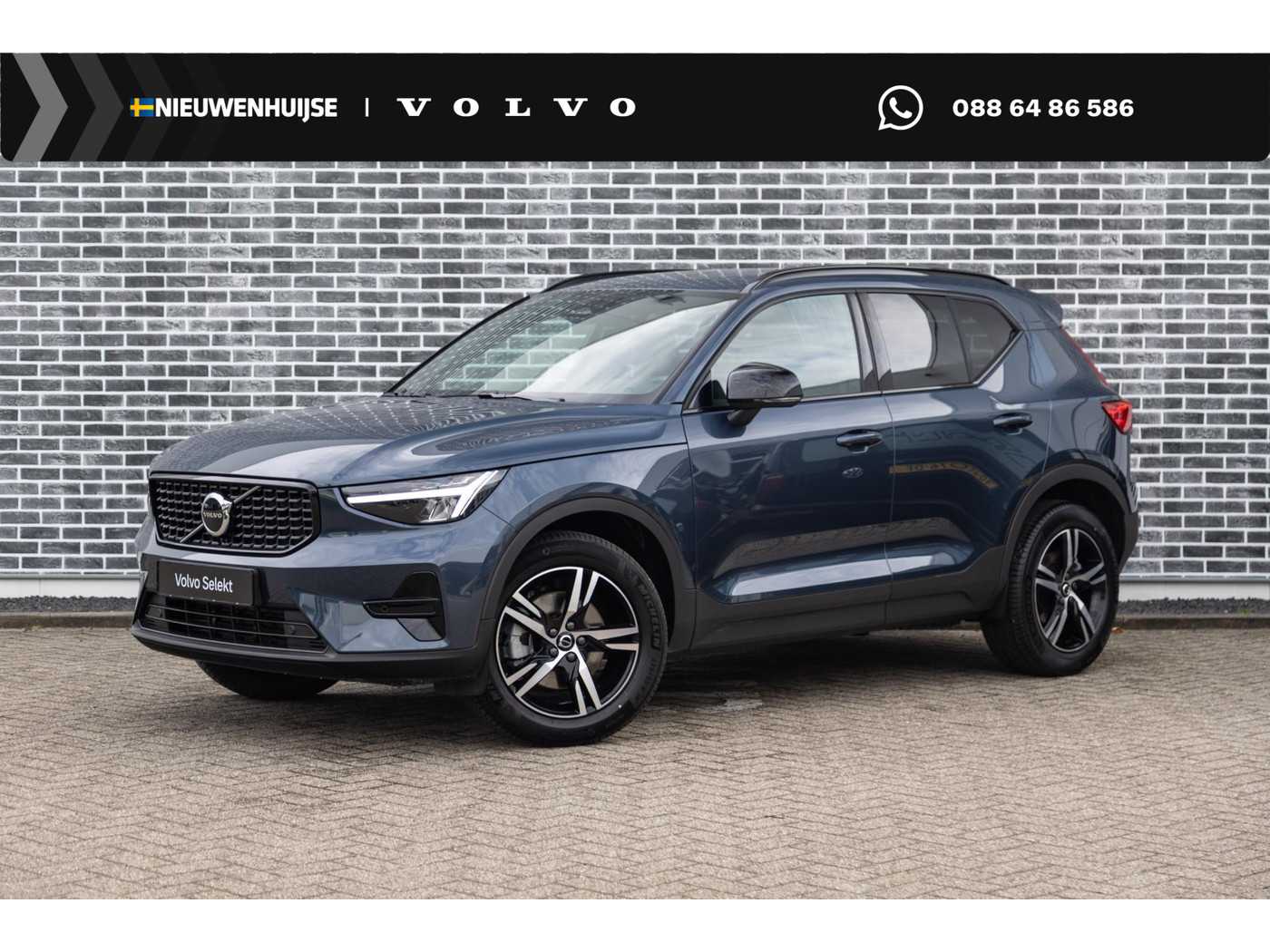 Volvo XC40 2.0 B4 Plus Dark 2026, foto 1