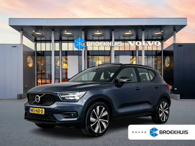 XC40 in Denim Blue