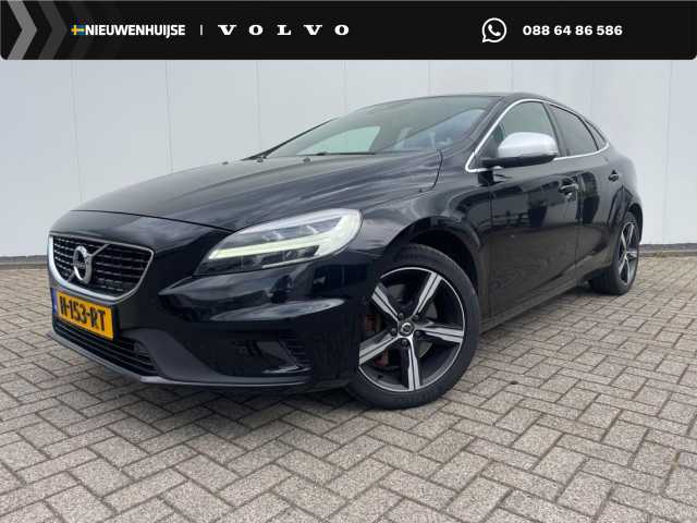 V40 in Onyx Black