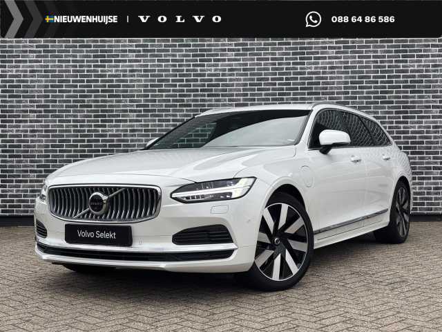 V90 in Crystal White
