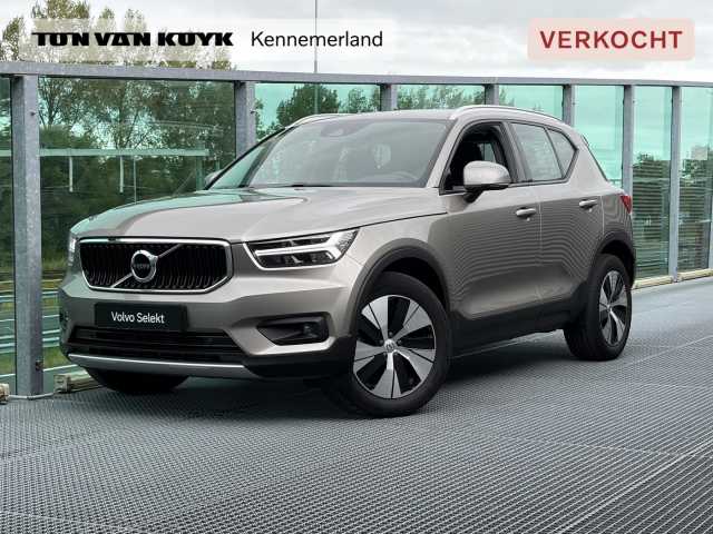 XC40 in Moon