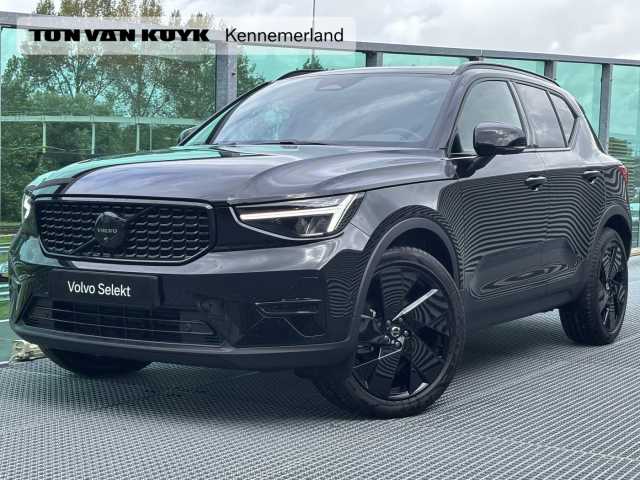 XC40 in Onyx Black