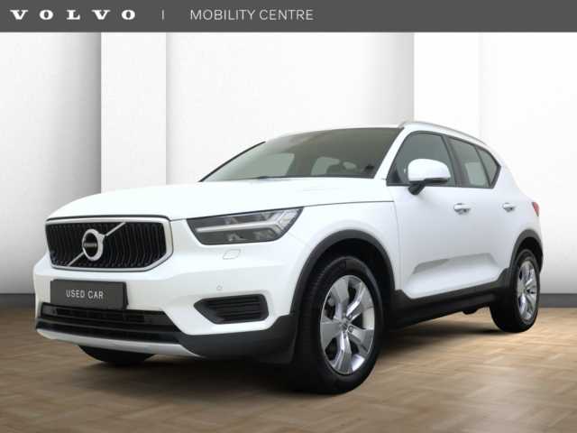 XC40 in Ice White