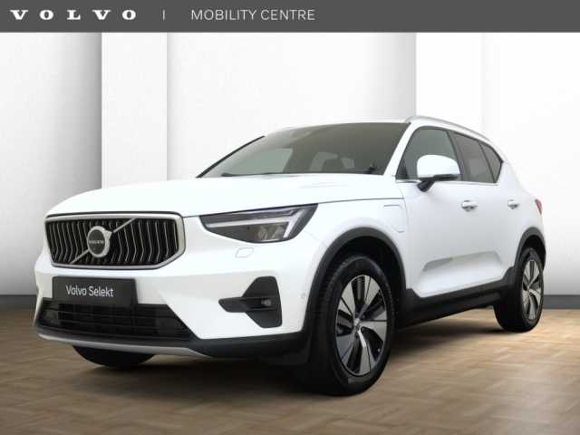 XC40 in Crystal White