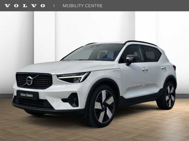 XC40 in Crystal White