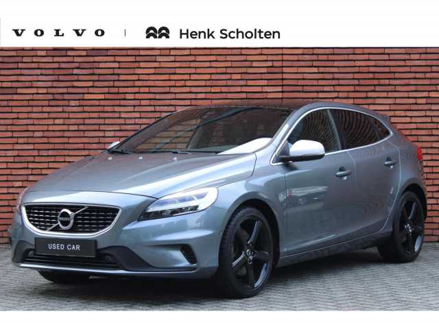 V40 in Osmium Grey