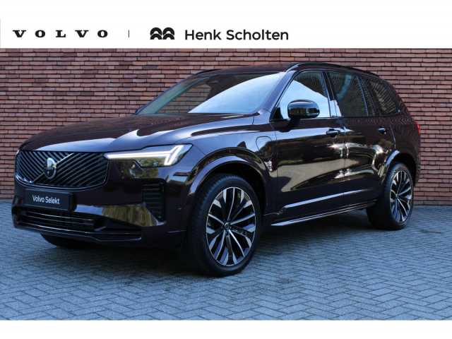 XC90 in Mulberry Red