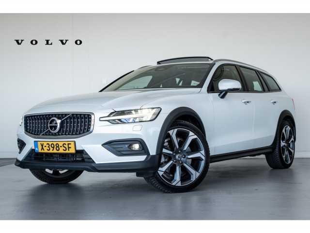 V60 Cross Country in Chrystal White