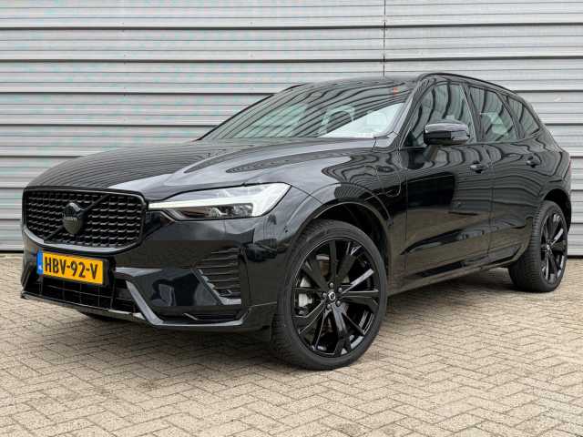 XC60 in Onyx Black