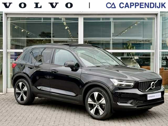 XC40 in Onyx Black