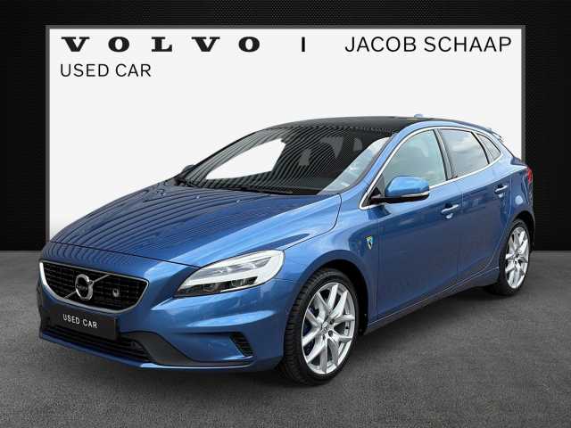 V40 in Bursting Blue