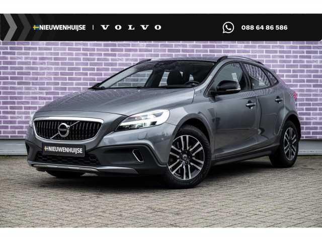 V40 Cross Country in Osmium Grey