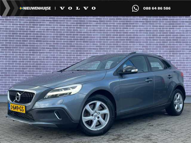 V40 Cross Country in Osmium Grey