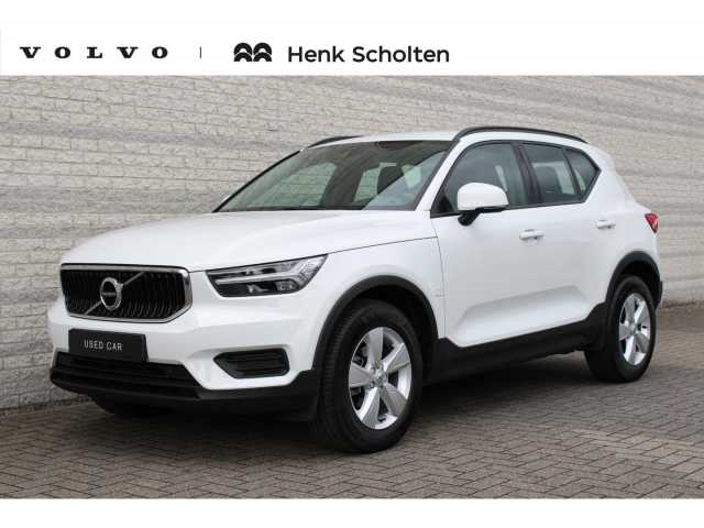 XC40 in Ice White