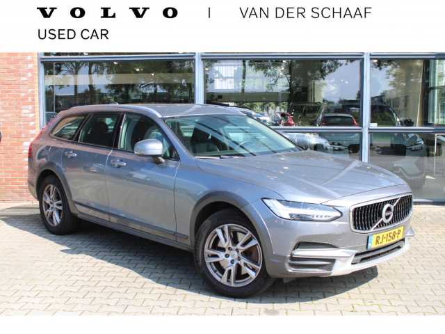 V90 Cross Country in Osmium Grey