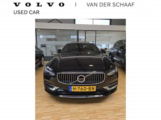 S90 in Onyx Black