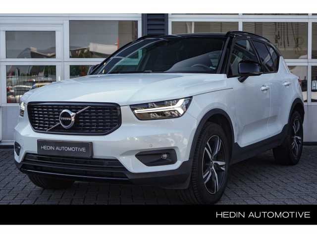 XC40 in Inscription Crystal White