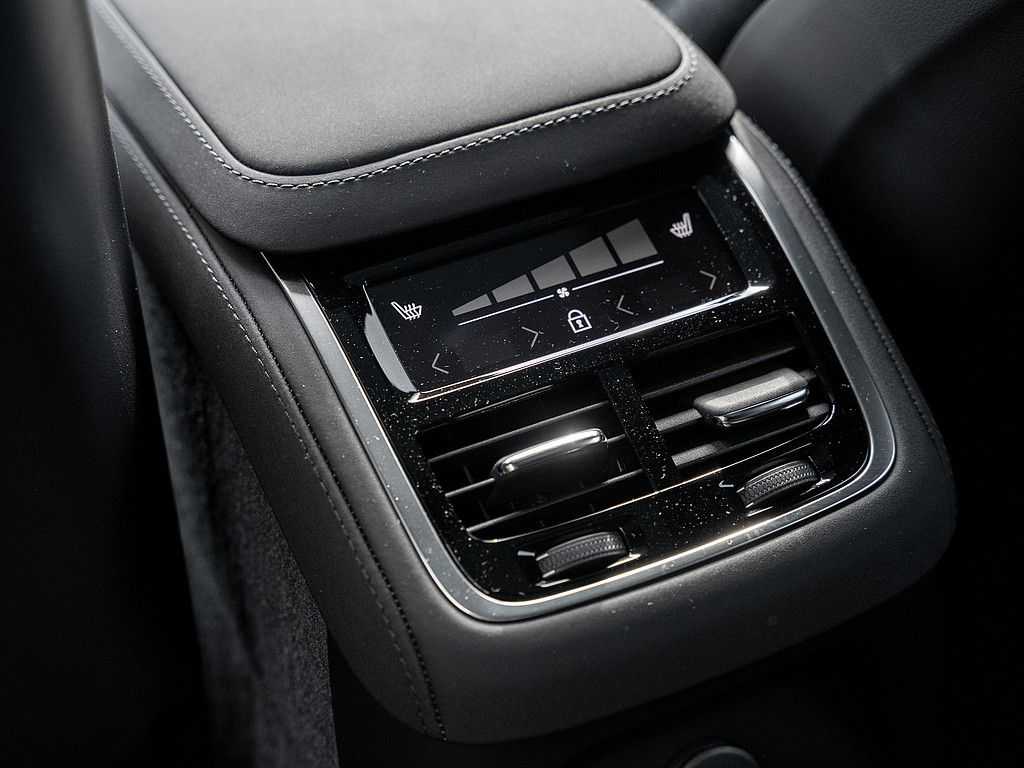 Volvo XC90 – Bild 8