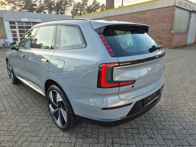 Volvo EX90 – Bild 4